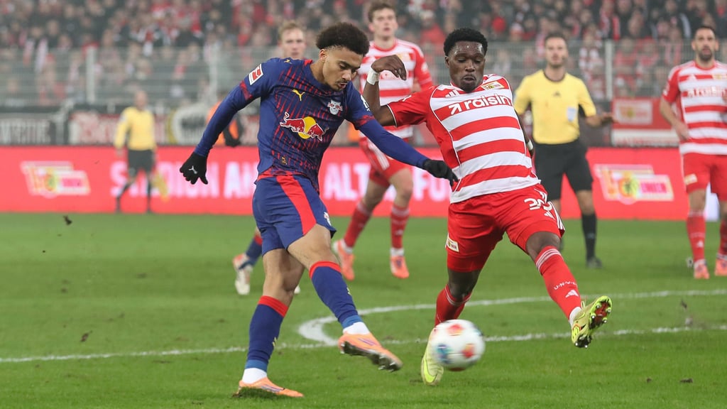 Rein die Kugel: Tidiam Gomis bei seinem ersten Treffer für RB.