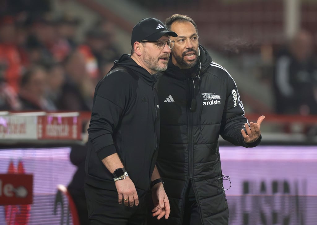 Trainer Steffen Baumgart (l, 1. FC Union Berlin) durfte endlich wieder Stürmertore bejubeln.