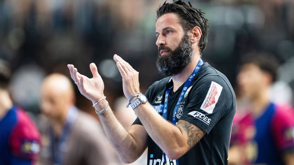 Trainer Bennet Wiegert bleibt mit dem SC Magdeburg weiter ungeschlagen.