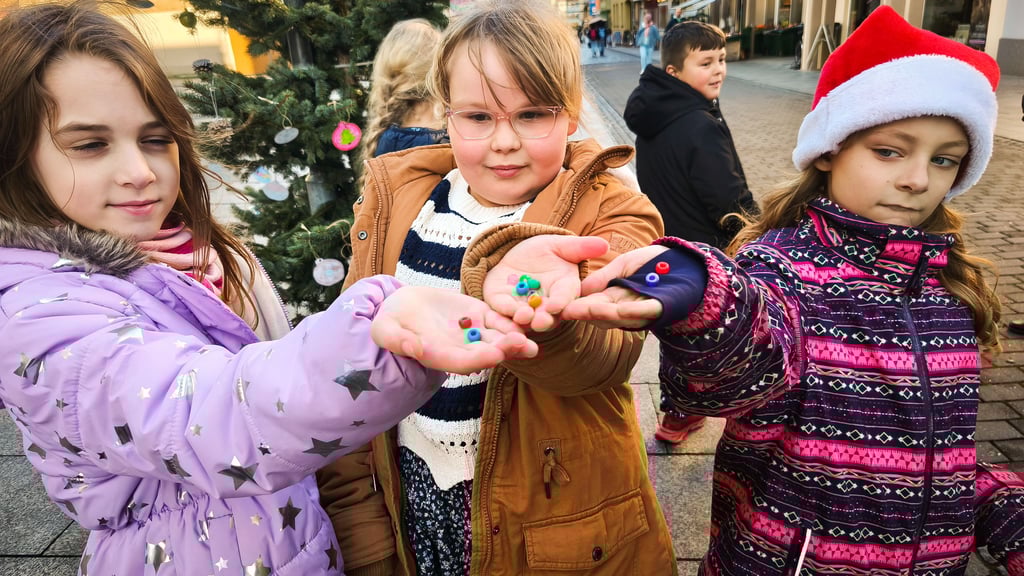 Gestohlener Christbaumschmuck in Merseburg