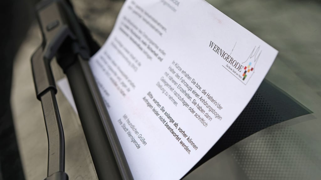 In der Weihnachtszeit verzichten viele Kommunen auf sogenannte Knöllchen.