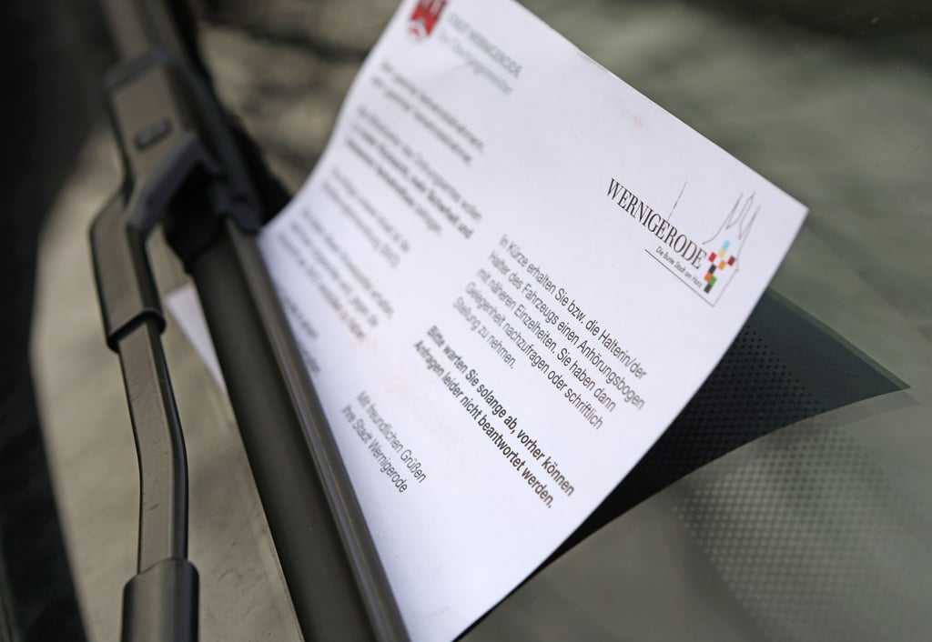 In der Weihnachtszeit verzichten viele Kommunen auf sogenannte Knöllchen.