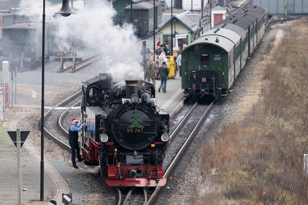 Die Lößnitzgrundbahn und die Weißeritztalbahn starten mit neuem Fahrplan.