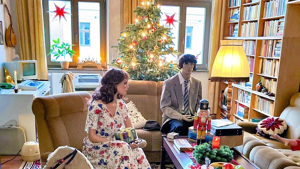 Im Museum „Haus der Alltagsgeschichte Wittenberg“ ist  die traditionelle Weihnachtsausstellung zu sehen. In den Wohnungen des Gebäudes wird an Festtage vergangener Jahrzehnte erinnert. 