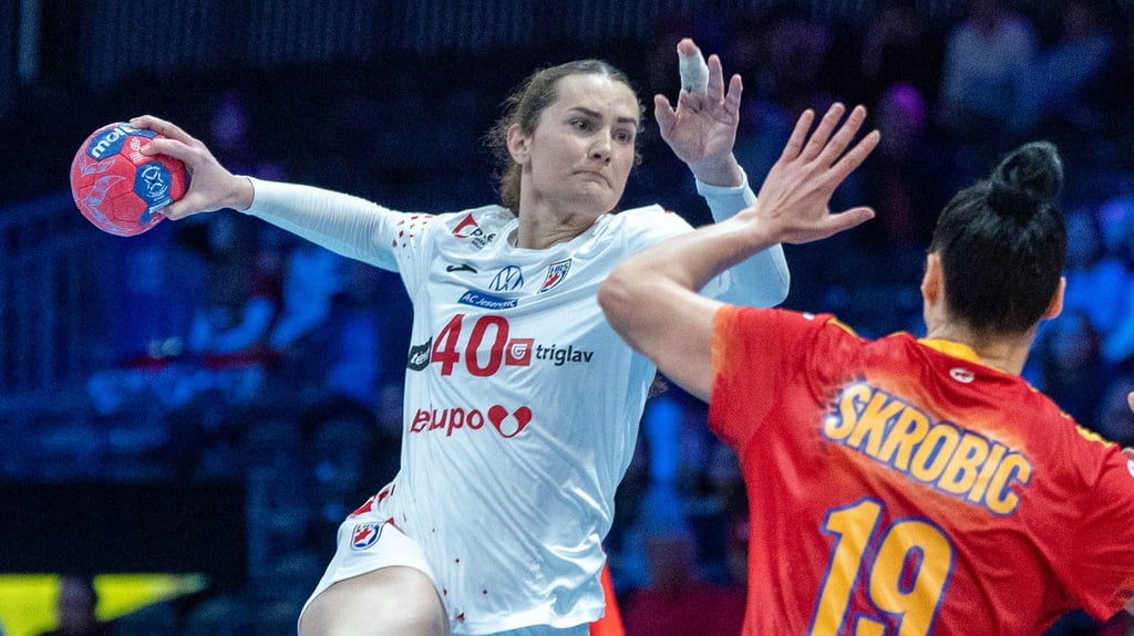 Tena Petika (l.) hofft, den Schwung der WM mit nach Halle nehmen zu können. 