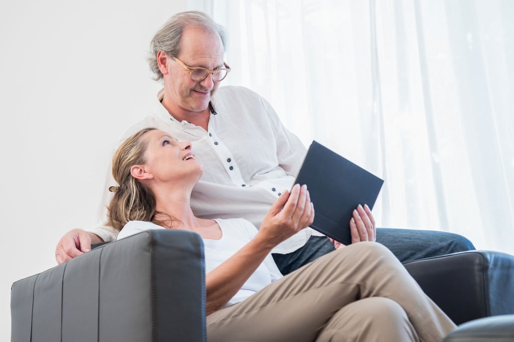 Keine ganz einfache Entscheidung, wenn die Lebensversicherung fällig wird: Soll sie als Einmalzahlung oder lebenslange Rente fließen?