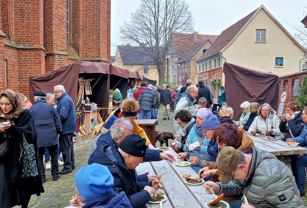 Impression vom Biedermeier-Christmarkt in Werben (Elbe) am 13. und 14. Dezember 2025: Die Gäste erschienen aus nah und fern zum Biedermeier-Christmarkt in Werben.