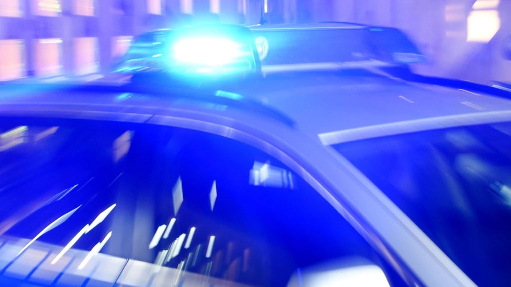 Die Polizei sucht in Tangerhütte nach einem Dieb.