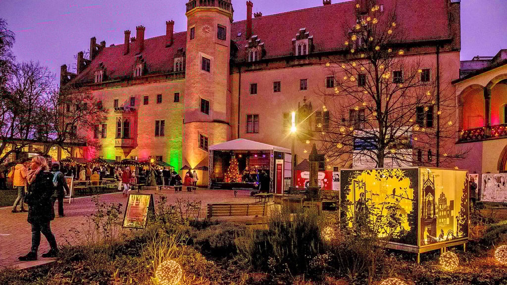 Gut besucht war der Adventsmarkt der Luther-Museen in Wittenberg. Die Illumination erwies sich einmal mehr als  sehr schön.