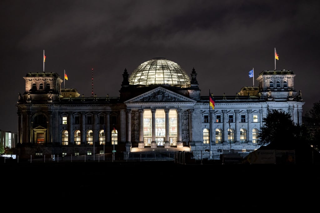 Der Bundestag kämpfte am Montag mit einem Ausfall des Internets. (Archivbild)