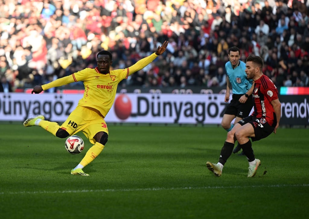 Anthony Dennis soll bei RB auf dem Radar sein.