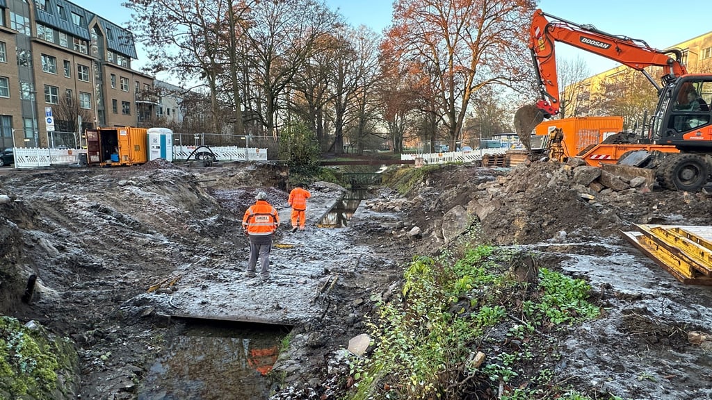 In Magdeburg ist die nächste marode Brücke gefallen. Die Überführung über die Schrote in Stadtfeld-Ost ist Geschichte.