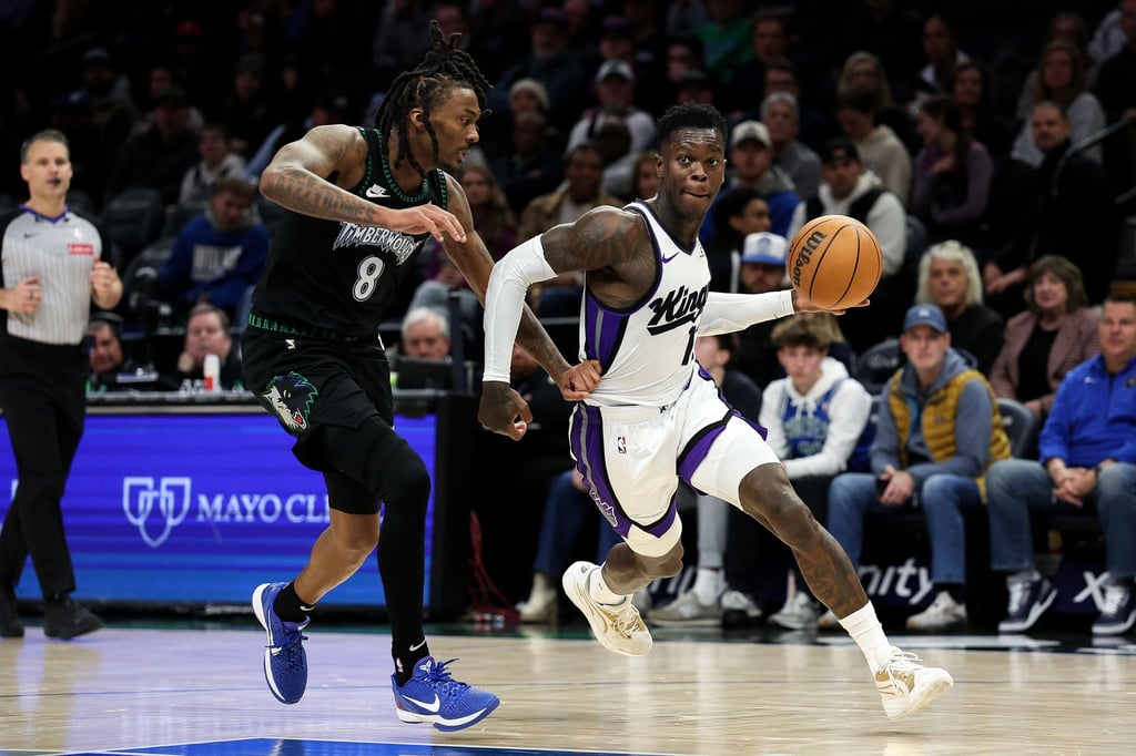 Dennis Schröder (r) erzielte 17 Punkte für die Kings, zum Sieg in Minnesota reichte es aber nicht.