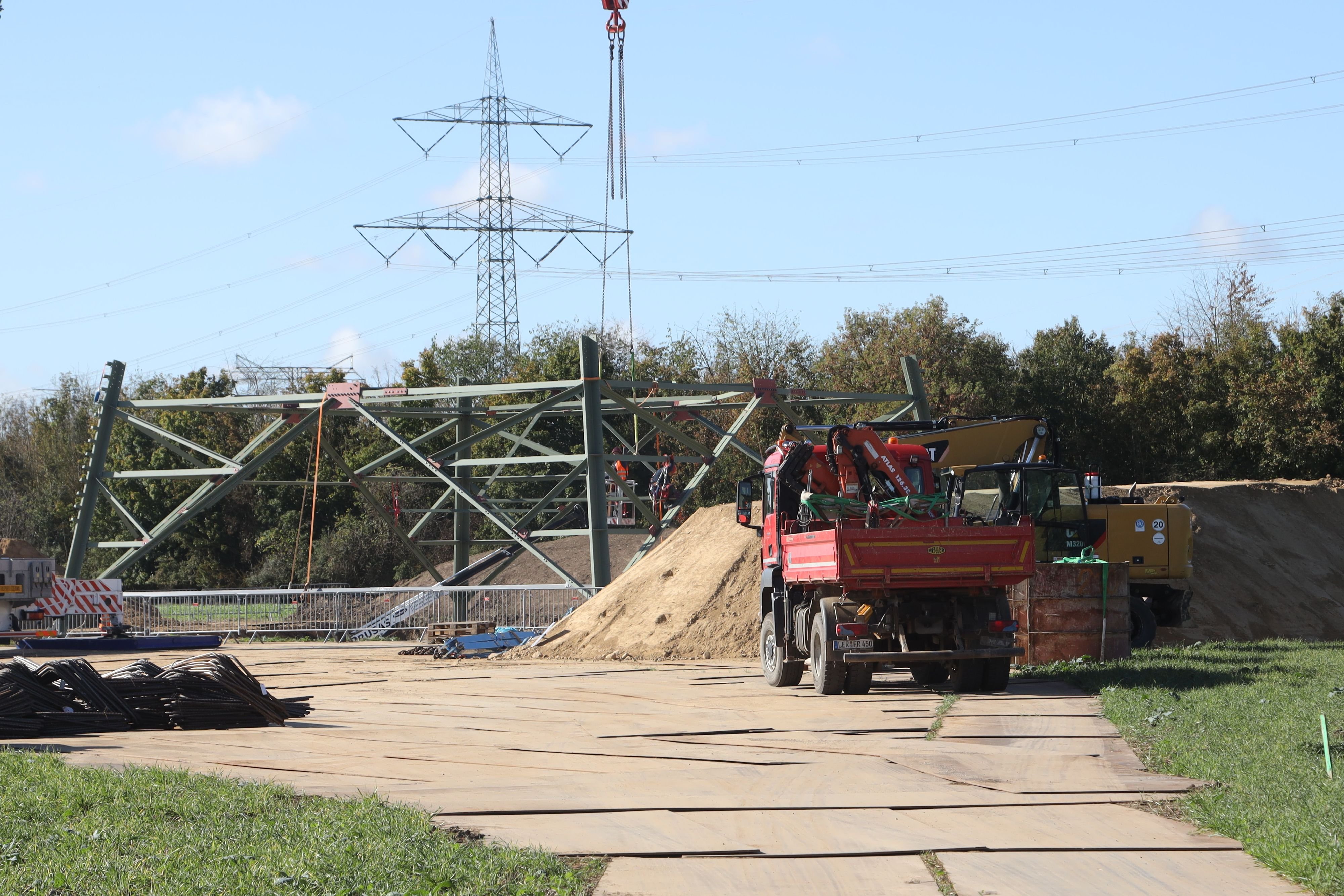 Weitere Stromautobahn durch die Börde: „Suedostlink+“: Untersuchungen starten im Januar