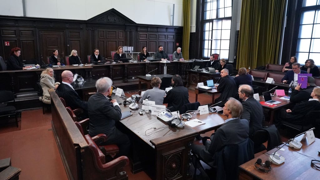 Der mutmaßliche Organisator der Entführung sagt den dritten Prozesstag in Folge vor Gericht aus.