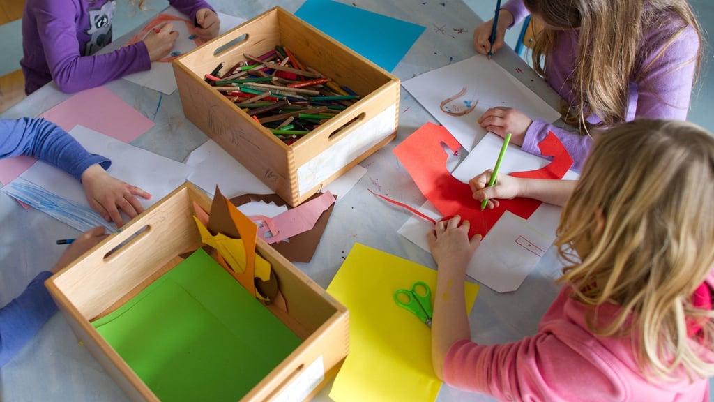 Der Anspruch auf Ganztagsbetreuung wird zunächst für Erstklässler eingeführt. (Archivbild)