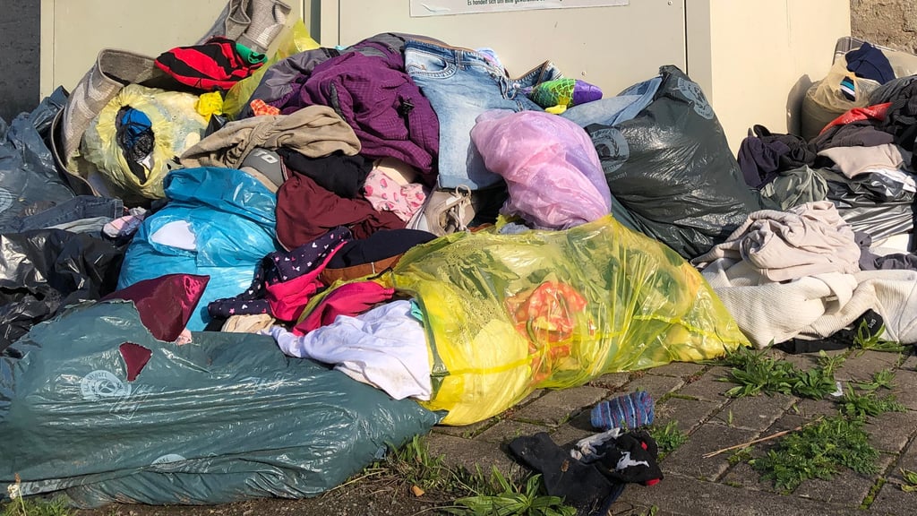 Für Alttextilien gibt es in Mansfeld-Südharz jetzt eine neue reguläre Entsorgungsmöglichkeit.