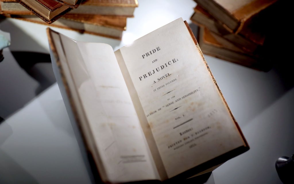 „Pride and Prejudice“ (auf deutsch: „Stolz und Vorurteil“) ist bis heute einer der beliebtesten Romane von Jane Austen. (Archivbild)