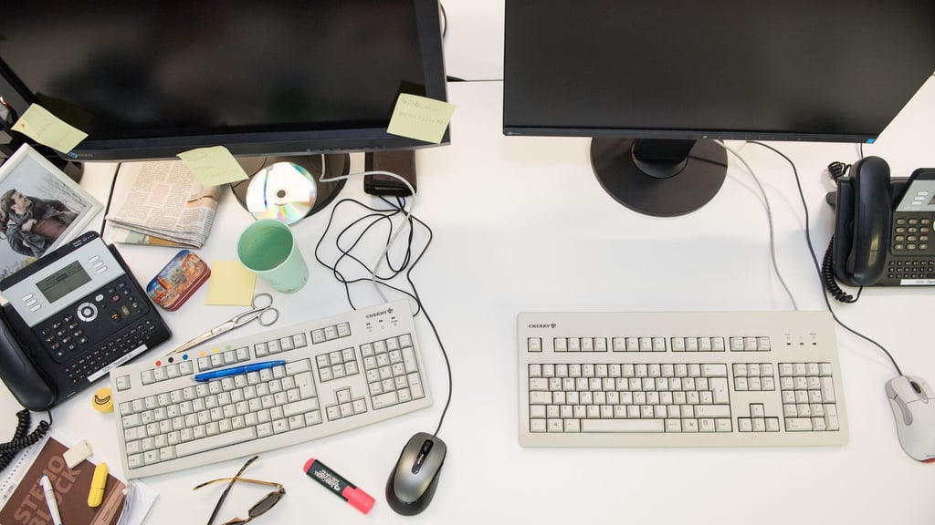 Mit Klarheit in die Teilzeit: Wer seine Arbeitszeit reduzieren will, sollte die Folgen für Finanzen und Karriere vorab reflektieren.