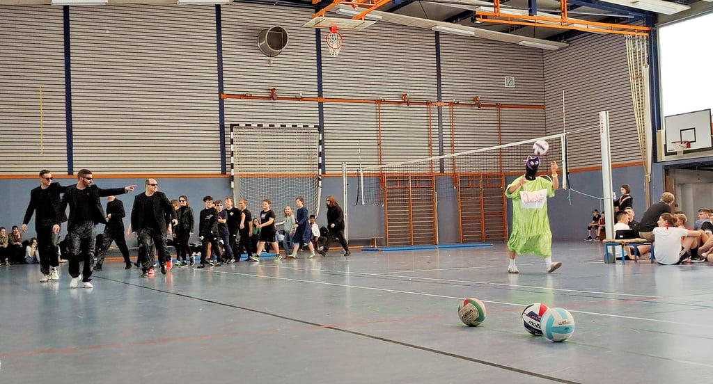 Volleyballturniere in der Sporthalle das Dr.-Carl-Hermann-Gymnasiums werden ab Januar teurer. 
