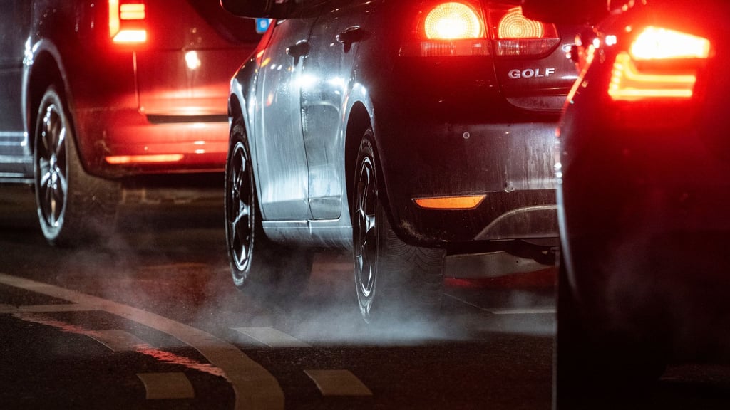 Um die Zukunft des Autos wird auf EU-Ebene leidenschaftlich gestritten. (Symbolbild)
