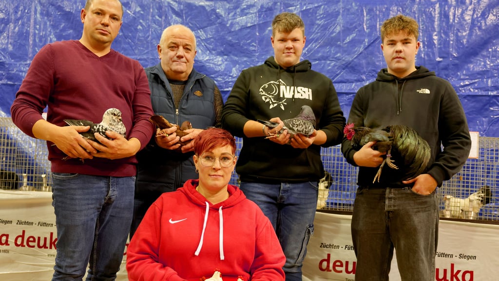 Anlässlich 100 Jahre Rassegeflügelschau des Atzendorfer Vereins gab es am Wochenende eine große Geflügelschau. 