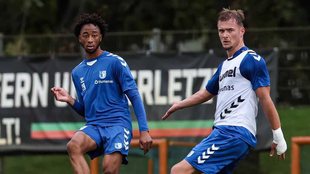 Für Kandet Diawara (l.) und Alexander Ahl-Holmström verlief die Hinrunde beim 1. FC Magdeburg enttäuschend.