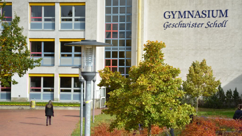 Auf dem Weg zur Schule wurde am 15. Dezember eine 14-Jährige von einem Auto angefahren.