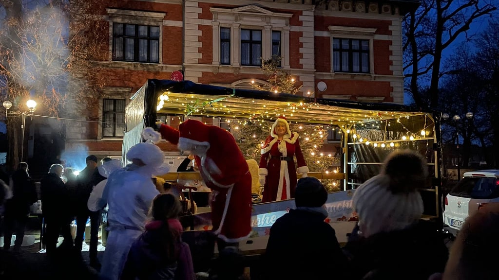 Der Weihnachtsmann wird während seiner Tour durch Gersdorf und Dahlenwarsleben wieder Geschenke verteilen.