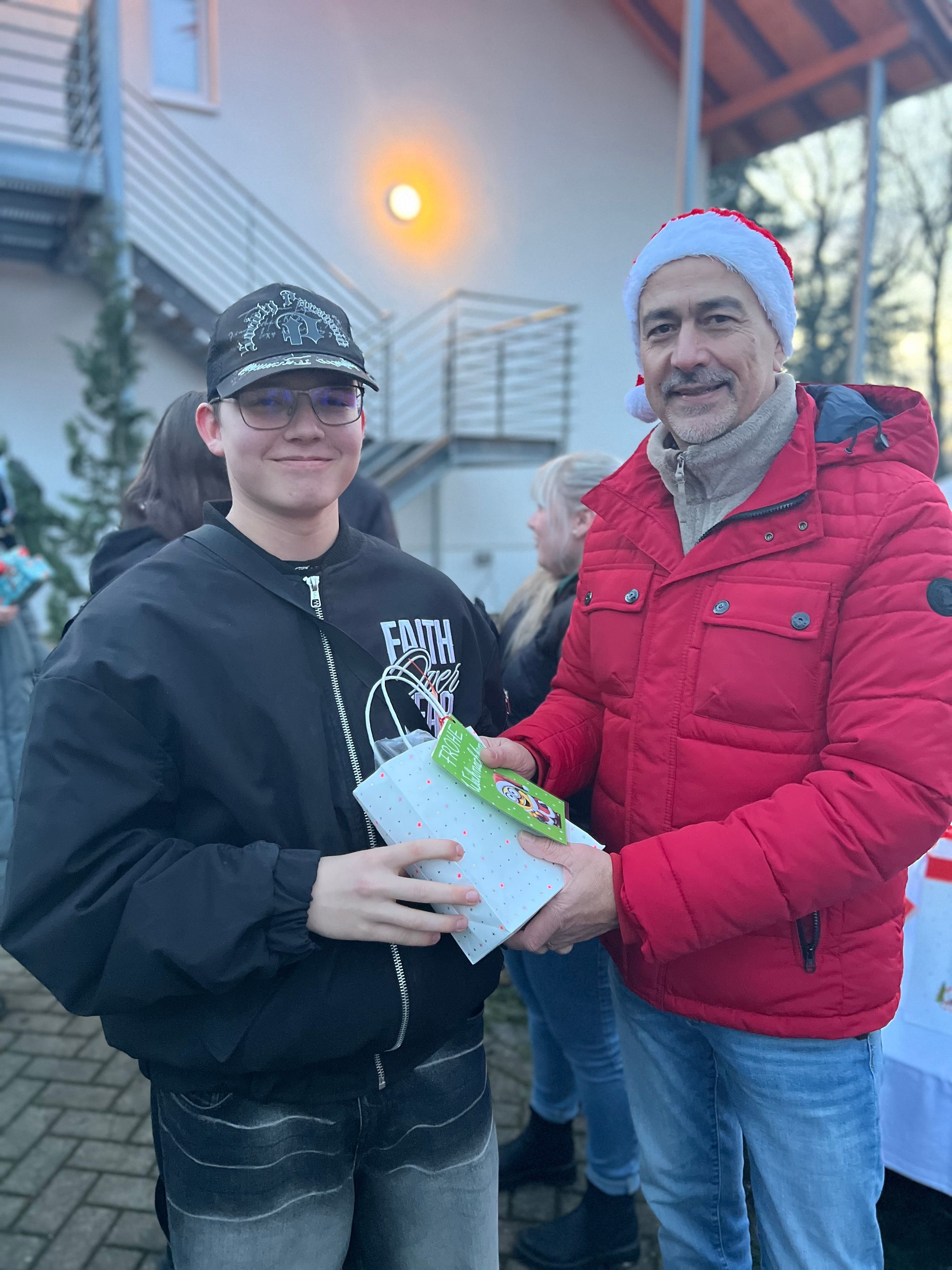 Weihnachten im Harz: Eilenstedter machen wieder Weihnachtswünsche von Heimkindern wahr