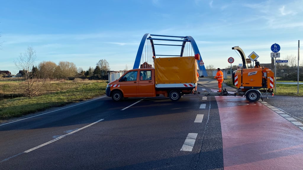 Güsen ist auf Grund eines Bombenfundes gesperrt.