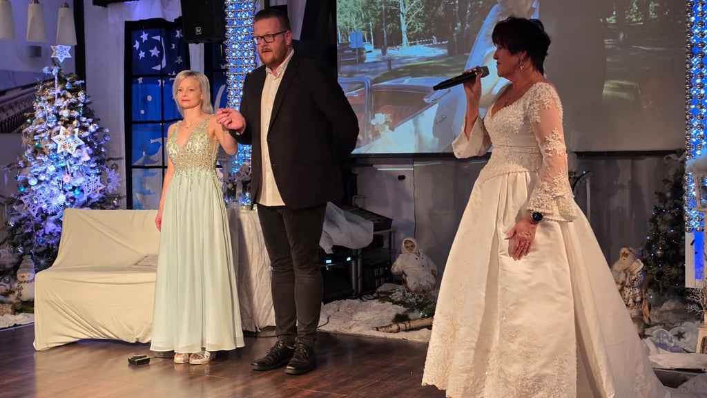 Im Musikhotel in Jeßnitz bekamen die Landsenioren aus der Region Wanzleben eine große Show geboten.