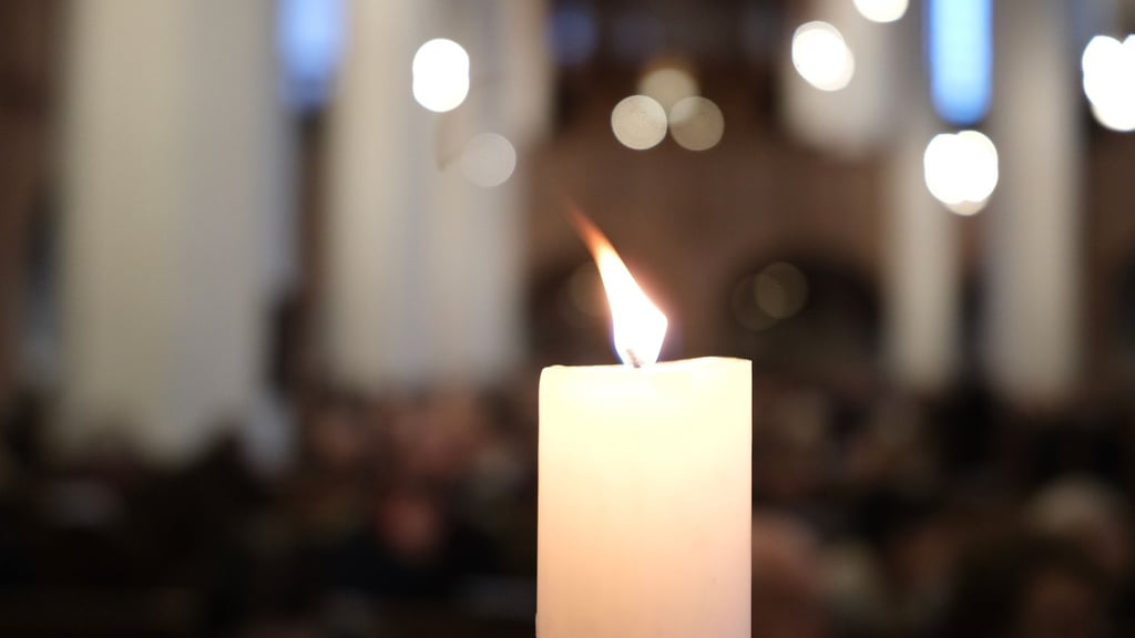 Mehr als 200 Gottesdienste plant die Evangelische Landeskirche Anhalts für Heiligabend. (Symbolbild)