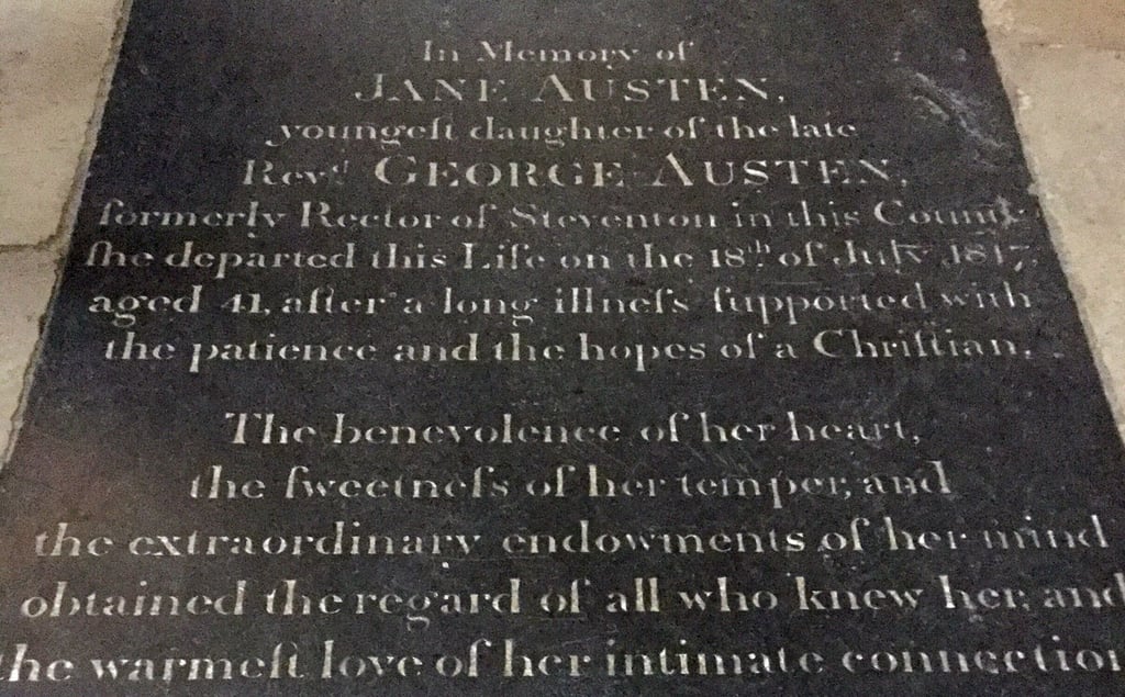 In der Kathedrale von Winchester erinnert ein Grabstein an Jane Austen. (Archivbild)