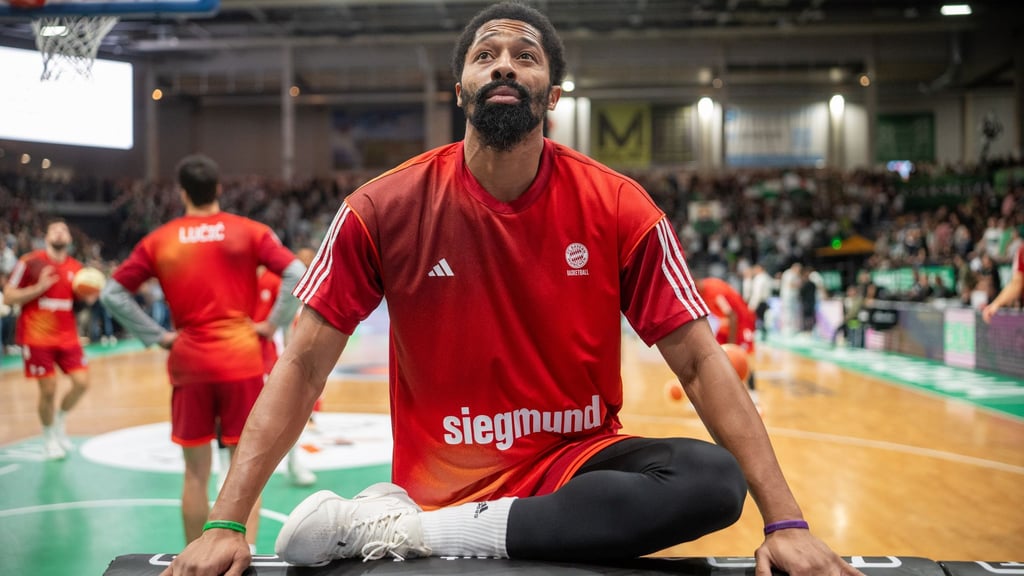 Spencer Dinwiddie konnte die Bayern bei Villeurbanne nicht zum Sieg führen. (Archivbild)