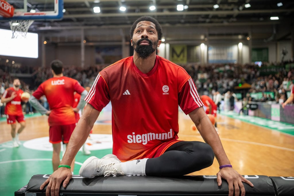 Spencer Dinwiddie konnte die Bayern bei Villeurbanne nicht zum Sieg führen. (Archivbild)