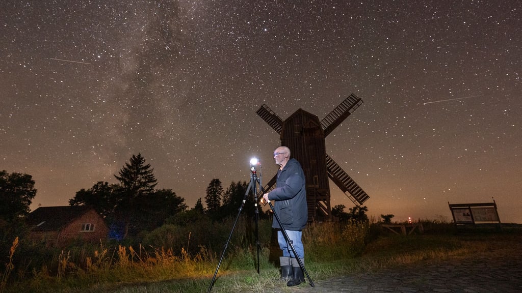 Für Astrofotografen wie Helmut Schnieder ist die Altmark ein besonders gut geeigneter Ort. (Archivbild)
