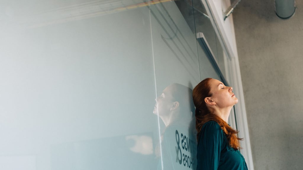 Im Ungleichgewicht: Viele Frauen mit ADHS erleben hormonelle Umbruchphasen als besonders herausfordernd.