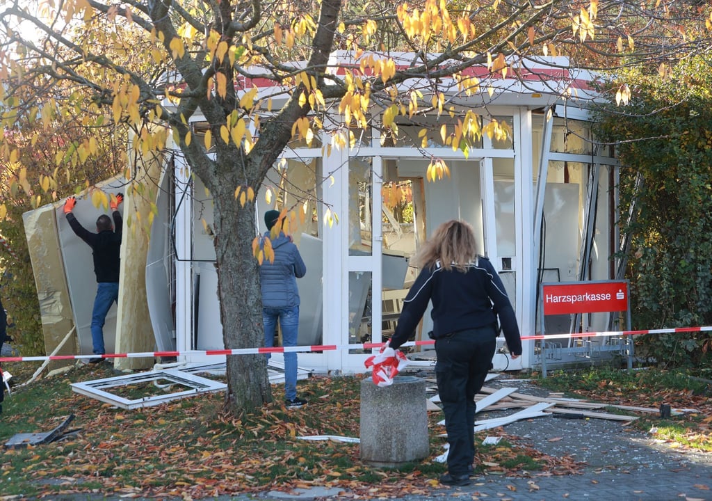 Im Oktober war ein Geldautomat in Ilsenburg im Harz gesprengt worden. (Achivbild)