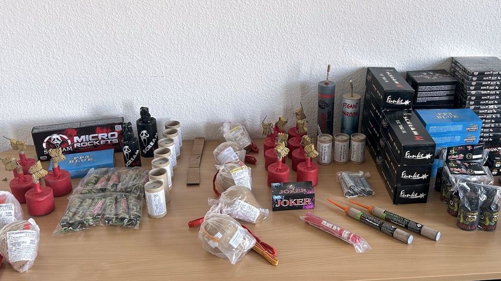 Reichlich illegale Böller hat das Hauptzollamt bereits lange vor Silvester in diesem Jahr sichergestellt. (Handout)