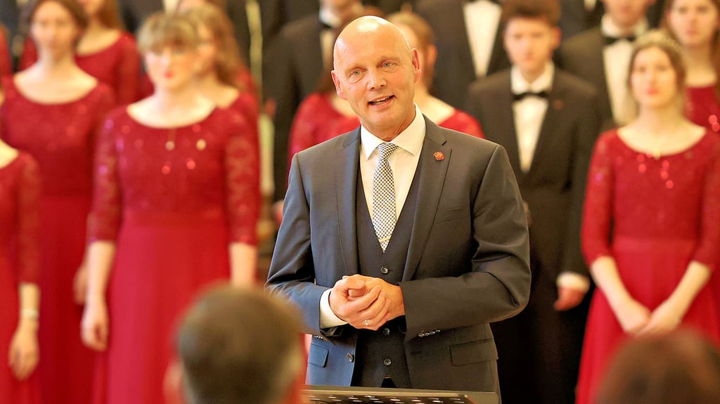 Offiziell und feierlich wurde Detlef Gieseler im Landesgymnasium für Musik bereits verabschiedet. Seine Arbeitszeit endet jedoch nach 27 Jahren und einigen Wochen mit dem aktuellen Schulhalbjahr. 