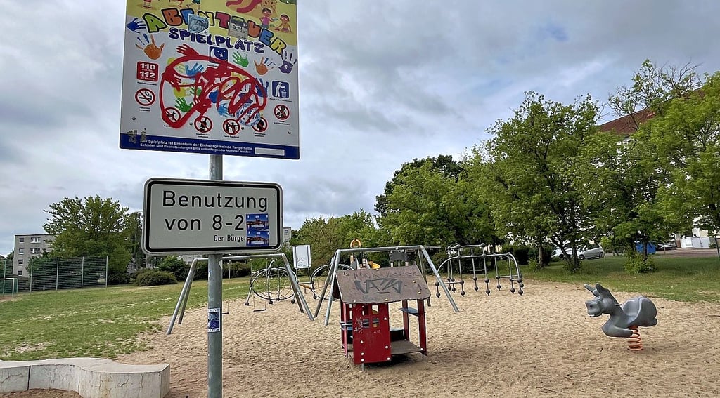 Der Abenteuerspielplatz in Tangerhütte ist  wiederholt Ziel von Vandalismus und soll eingezäunt werden - so die Forderung einer Bürgerinitiative.