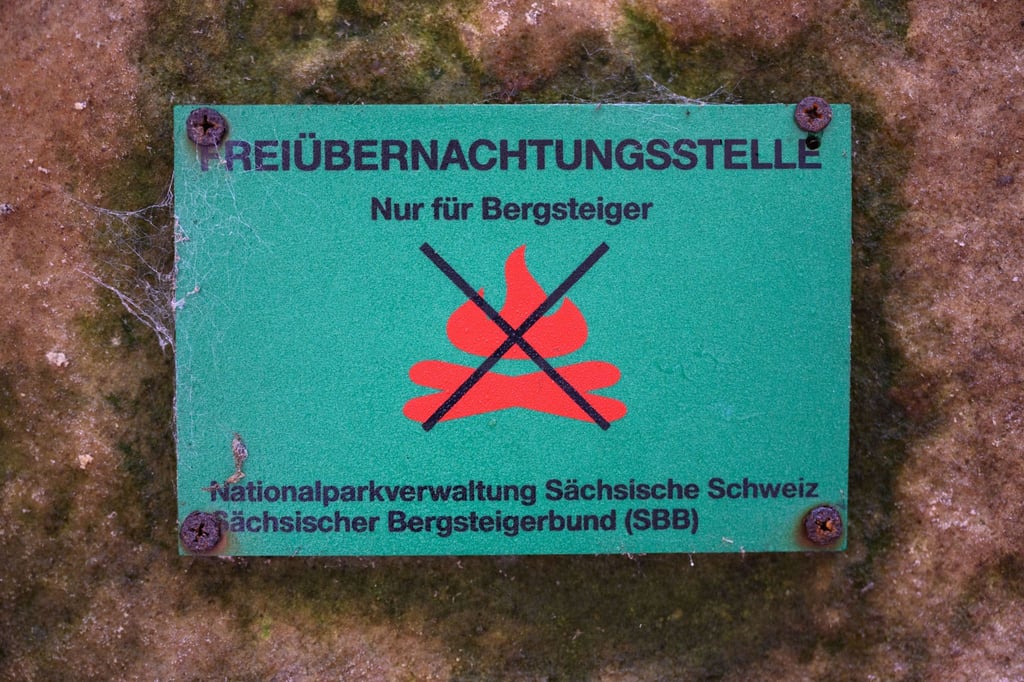 Die Regeln zum Übernachten im Freien in der Sächsischen Schweiz werden dauerhaft verlängert. (Archivbild)