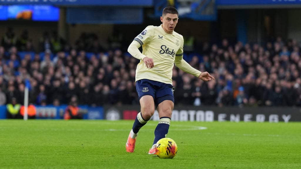 Vitaliy Mykolenlko spielt für den FC Everton.