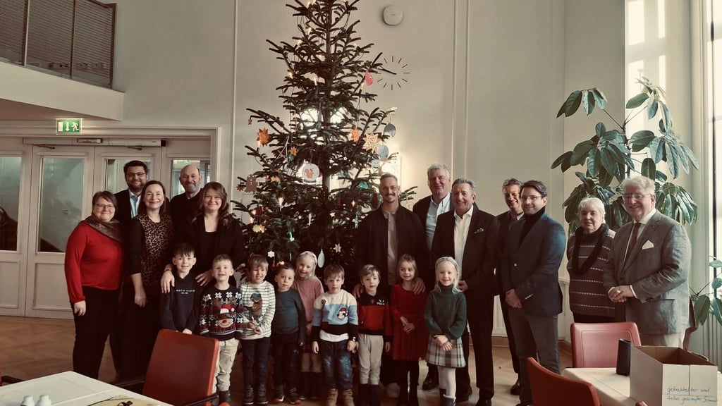 Kinder aus der Hornhäuser Kita „Anne Frank“ sind im Landtag Sachsen-Anhalt zu Gast.