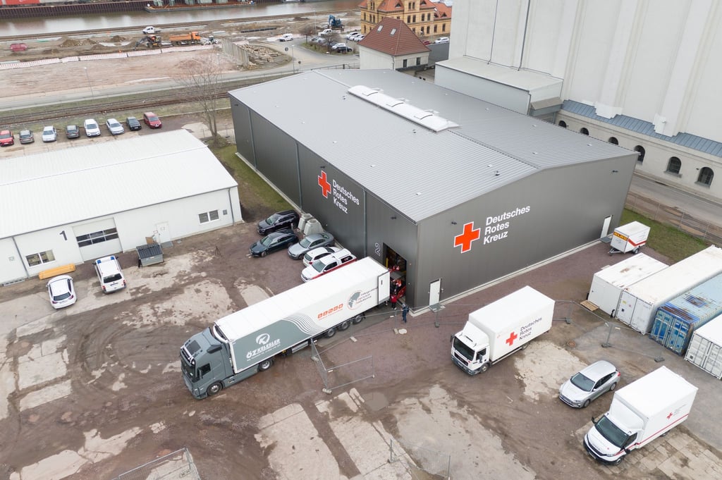 Das Deutsche Rote Kreuz schickt erneut Hilfsgüter für notleidende Menschen in den Gazastreifen (Archivbild).