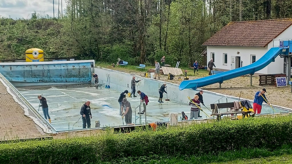 Das Waldfreibad Elend bei einem früheren Arbeitseinsatz.
