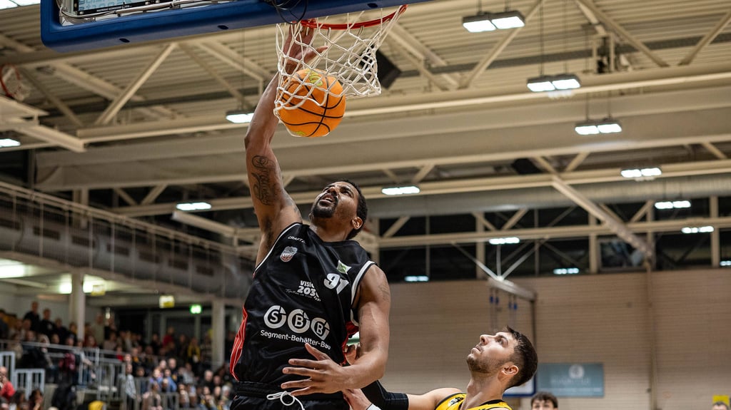 Michael Hughes hat mit den SBB Baskets vor Weihnachten noch einmal die Chance, Big Points zu sammeln.