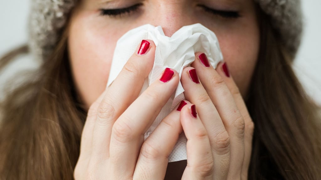 Die jährliche Grippewelle nimmt langsam Fahrt auf. (Symbolbild)