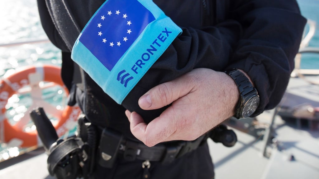 Die europäische Grenzschutzagentur Frontex sieht sich mit Schadenersatzklagen von Schutzsuchenden konfrontiert. (Archivbild)